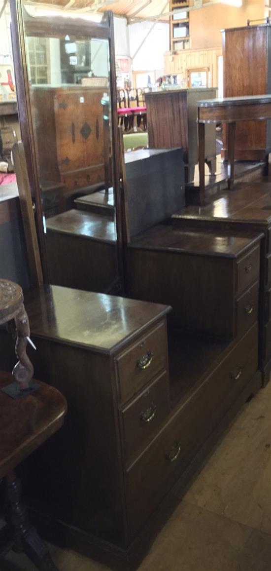 Mahogany dressing table